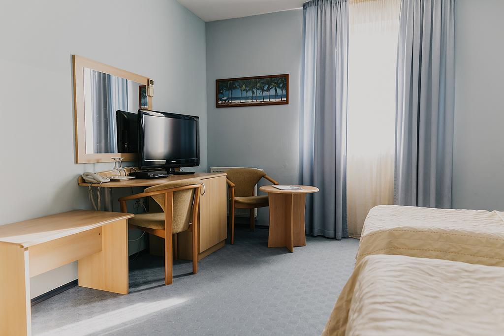 Hotel Silver Osijek Rum bild